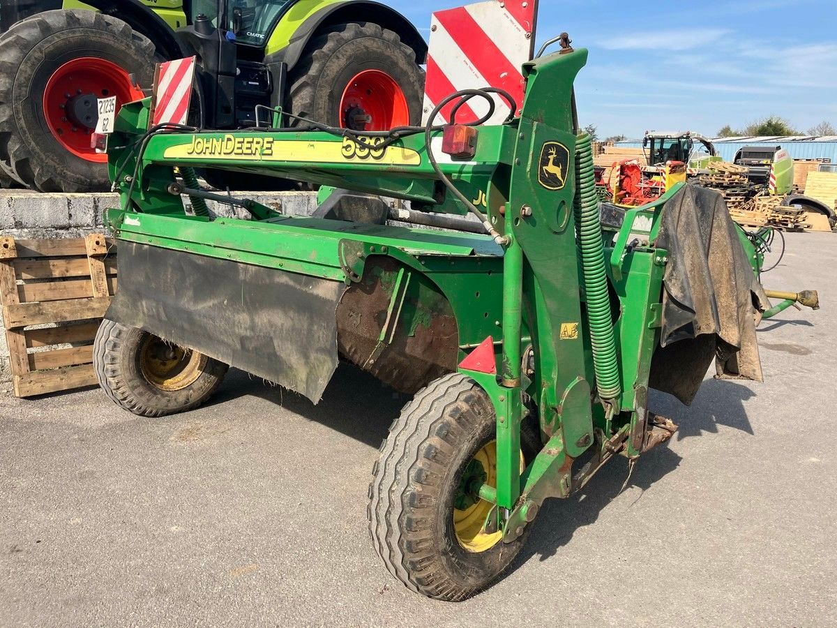 E-FARM: John Deere 5300 - Segadora - id FVWLEYK - 4200 € - Año: 2001 - Francia