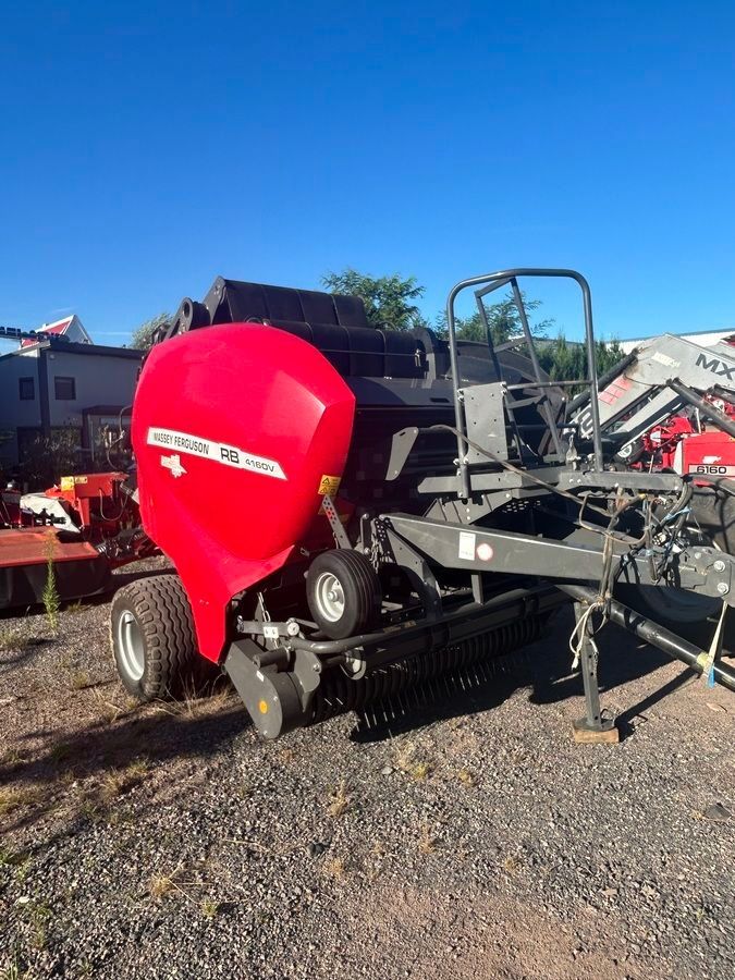 E-FARM: Massey Ferguson 4160v classic - Presă de balotat - id 4MUIGSH - 32.000 EUR - Anul: 2019 - Numărul total de baloți produși: 8.750,Franța
