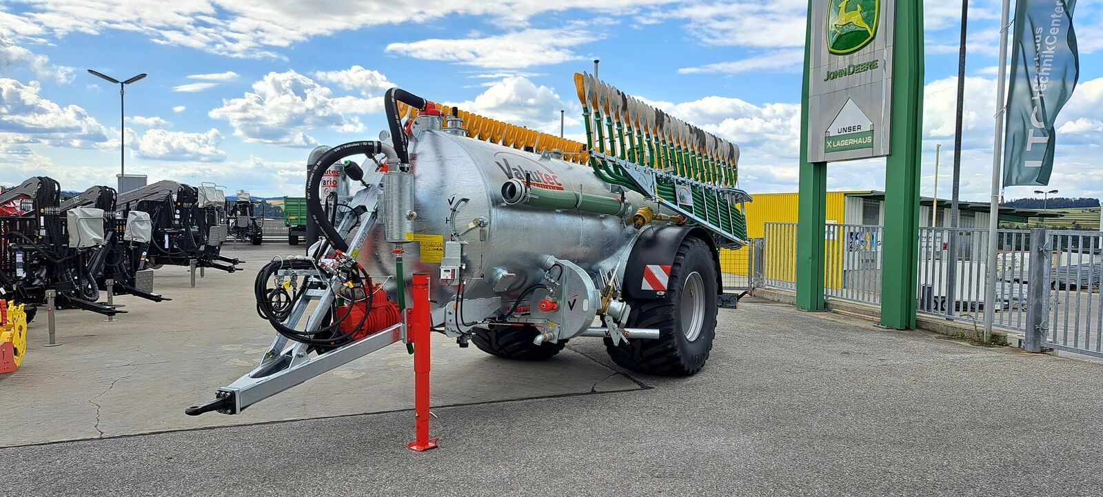 E-FARM: Vakutec va 9500 - Tanker - id MSAYUDU - €79,084 - Year of construction: 2023 - Austria