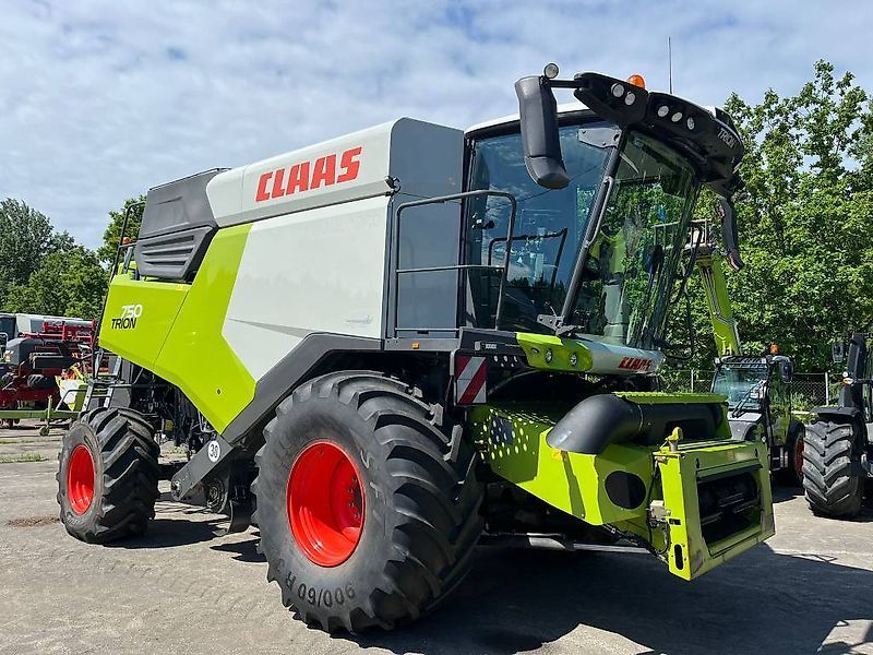 Claas Trion 750 Комбайн 317 500 €