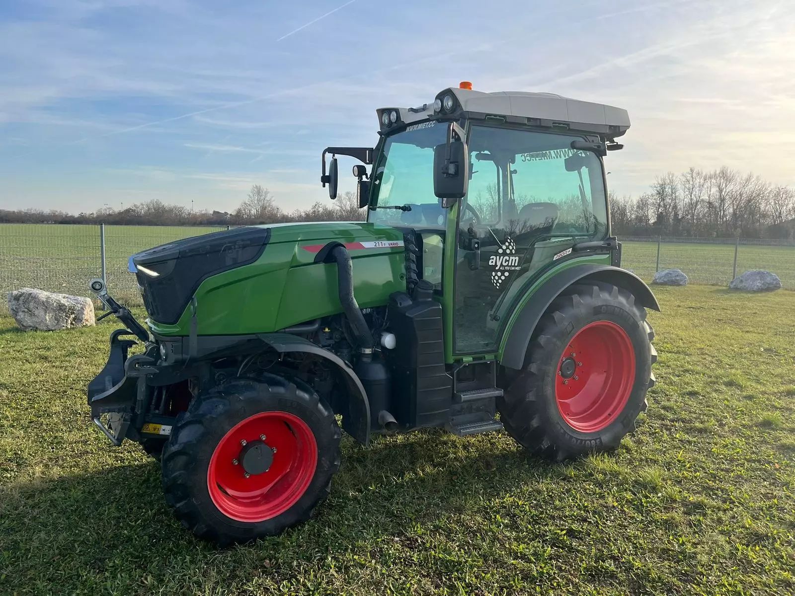 Fendt 211 F Vario Tractor €99,000