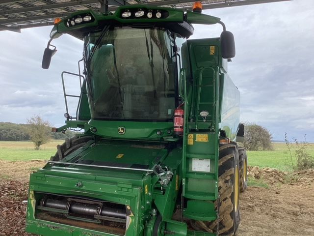 E-FARM: John Deere T670 - Mähdrescher - id LMGB9LL - Baujahr: 2019 - Abgelesene Motorstunden: 1.487,Frankreich