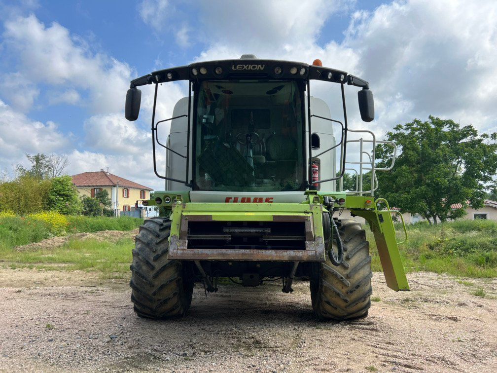 E-FARM: Claas Lexion 660 - Moissoneuse-batteuse - id NGC26ZM - 98 000 € - Année: 2012 - Lecture du nombre d'heure: 4 433,Puissance du moteur (chevaux): 378,France