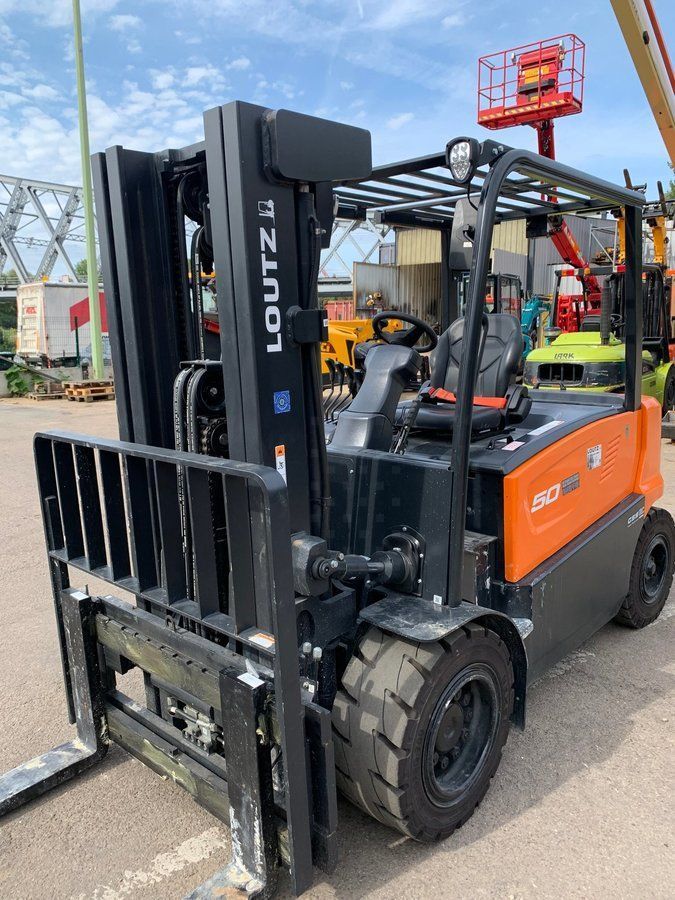 Doosan b50xc-7 Forklift €49,500