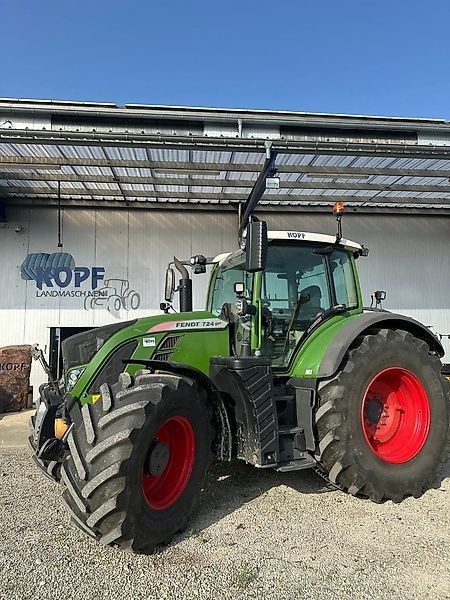 Fendt 724 Vario Tractor €114,900