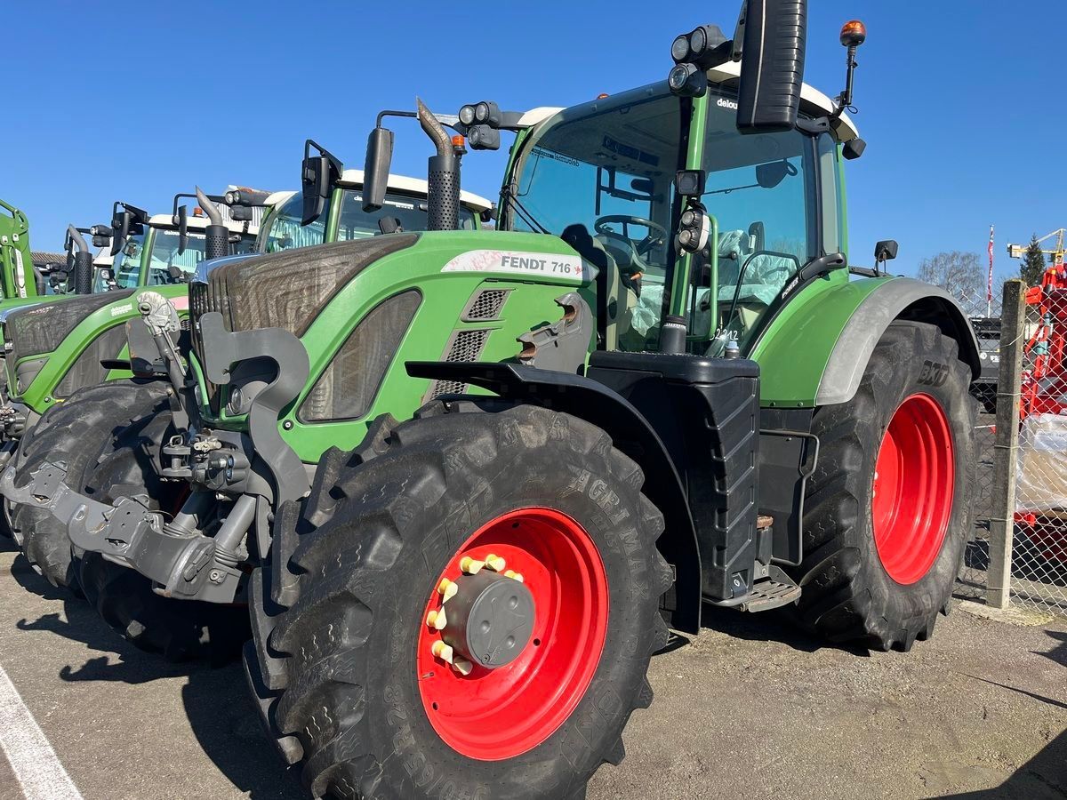 E-FARM: Fendt 716 Vario - Tracteur - id 9AEWVTY - 79 000 € - Année: 2016 - Lecture du nombre d'heure: 6 820,Puissance du moteur (chevaux): 165,France