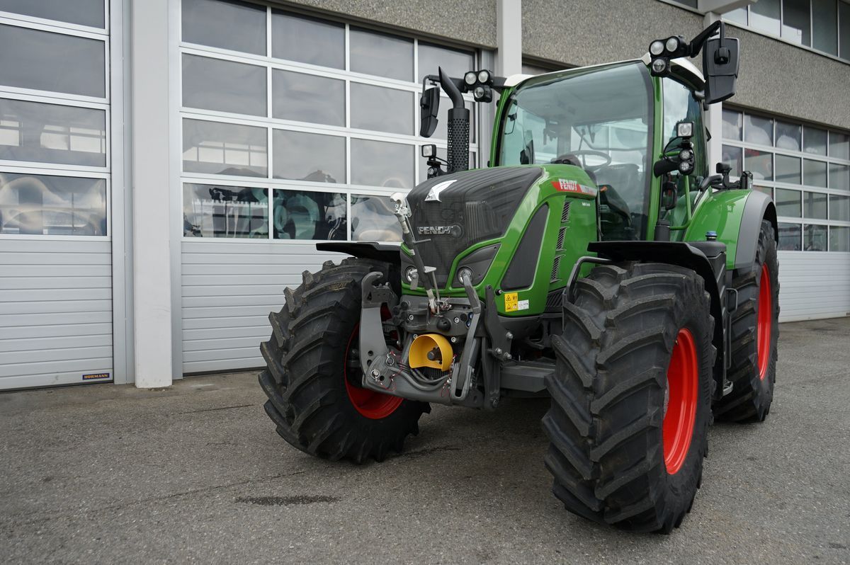 E-FARM: Fendt 718 Vario Power - Trattore - id WCEBEMU - Anno di costruzione: 2023 - Potenza del motore: 180,Austria