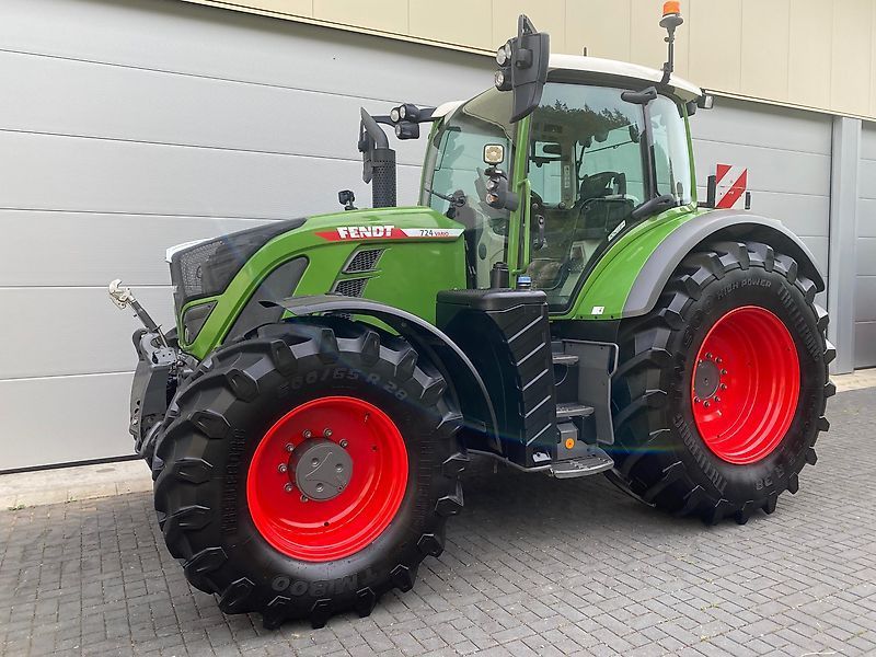 Fendt 724 Vario Power Plus Tractor €145,000
