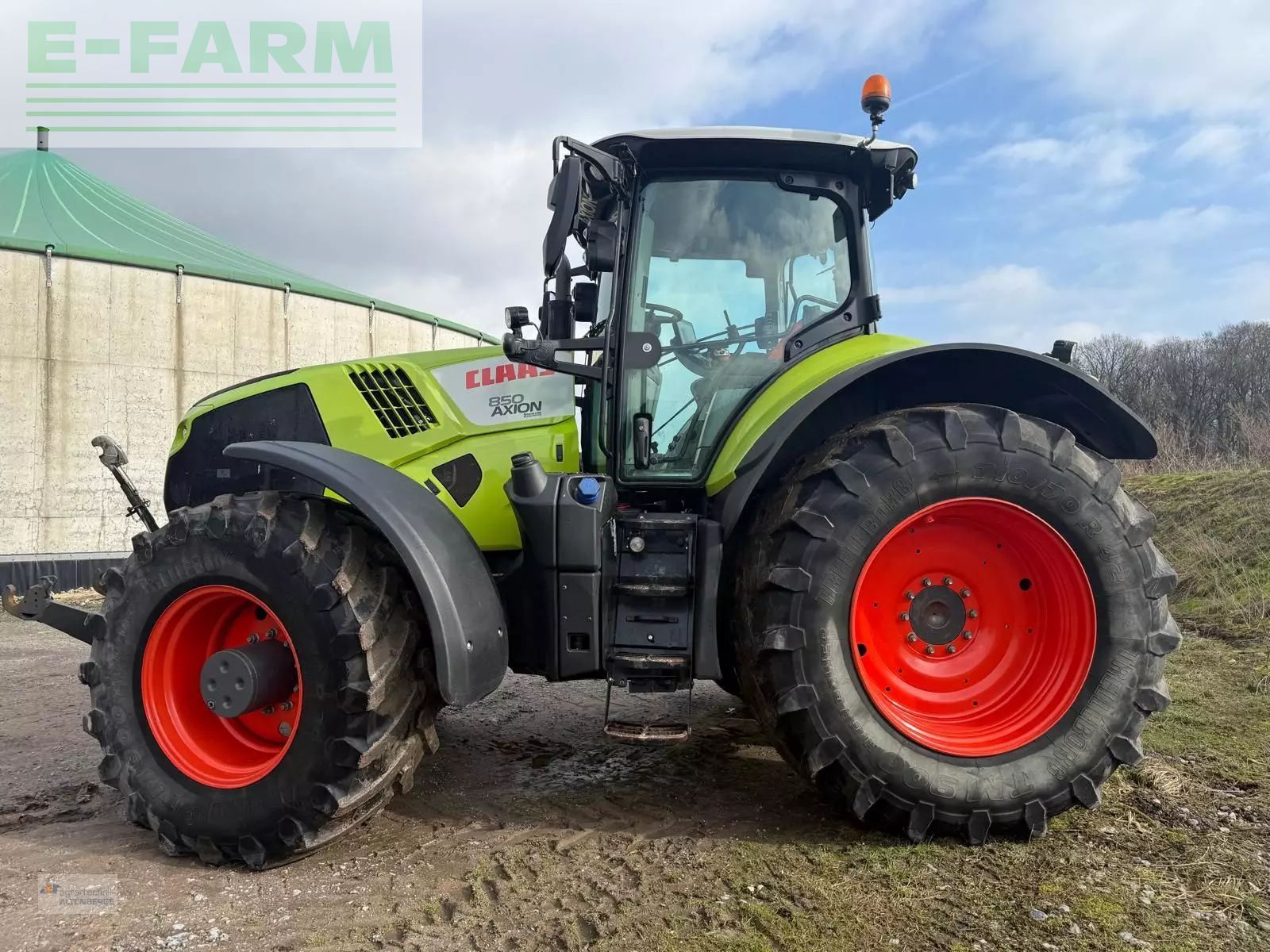 Claas Axion 850 Traktor 72 500 €