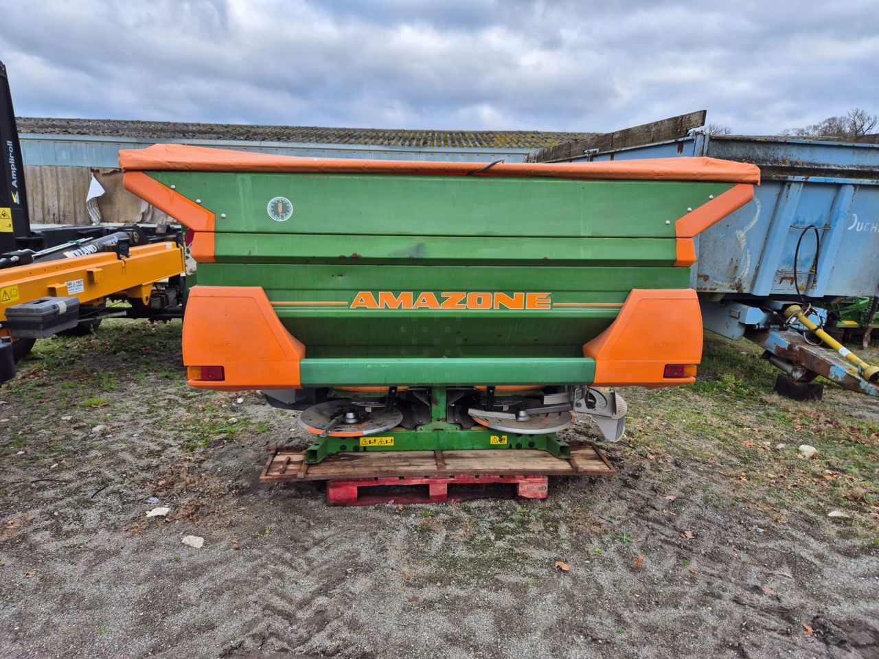 Amazone zam profis 3000 Fertiliser spreader €6,000