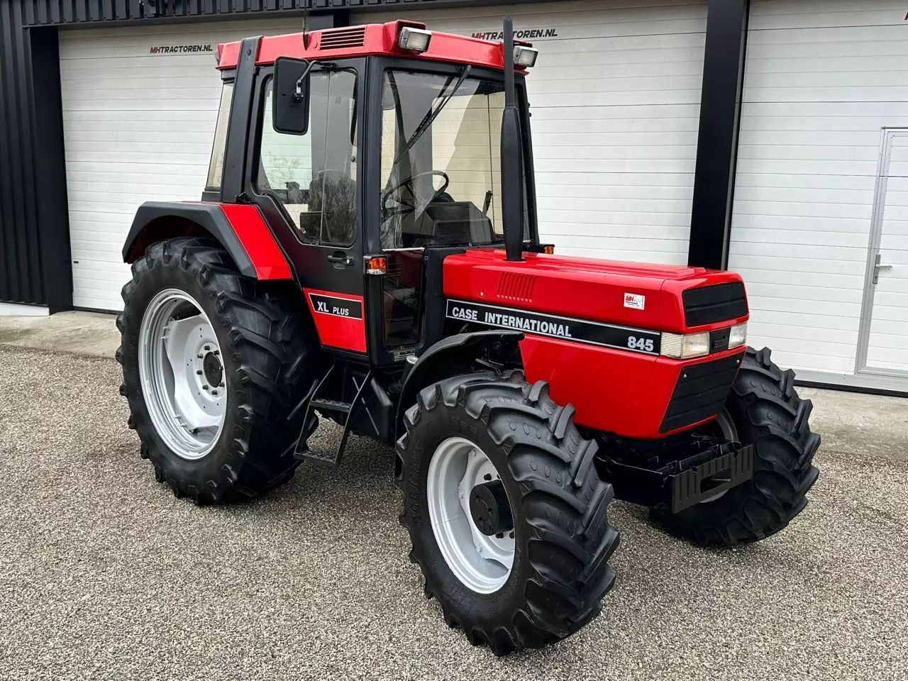 Case IH 844 Tractor €17,750
