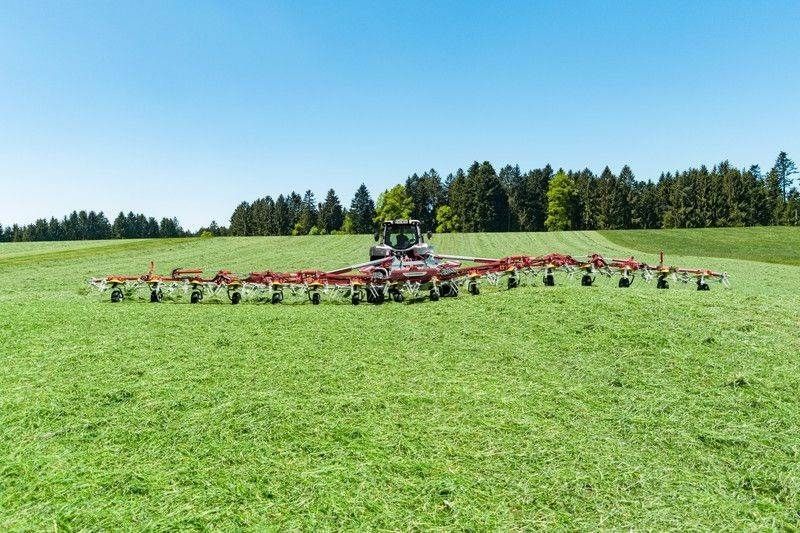 Pöttinger Hit V 11100 Rendterítő 29 917 EUR