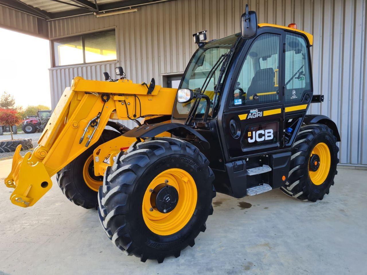 JCB 532-60 AGRI Super Încărcător telescopic 59.500 EUR