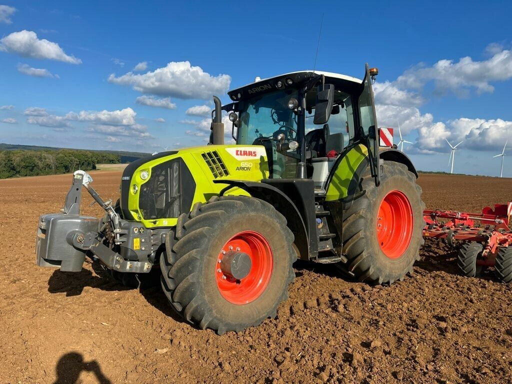 Claas Arion 650 CMATIC Tractor €122,000