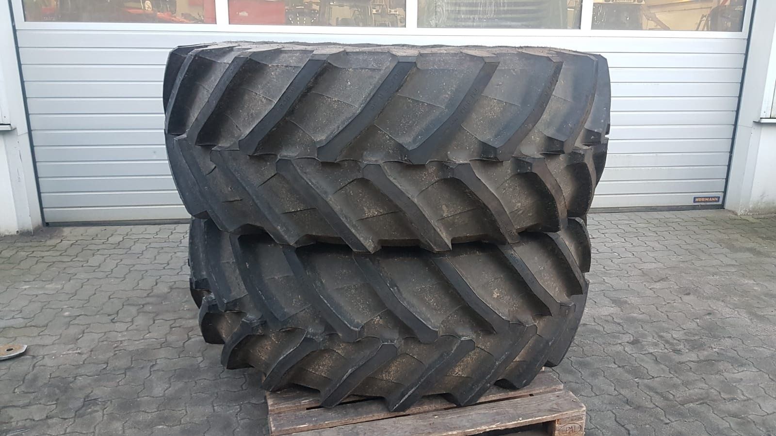 E-FARM: TRELLEBORG 650/75r38 169d - Pneumatico e cingolo - id 2ASTMME - 6.875 € - Anno di costruzione: 1901 - Germania