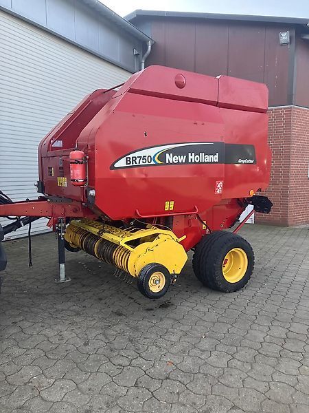 New Holland BR750 Presă de balotat 9.000 EUR