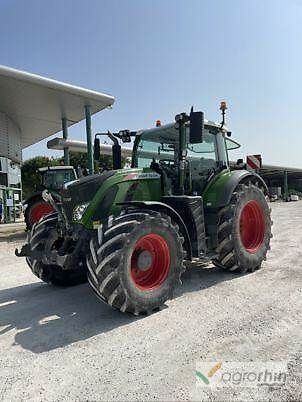 E-FARM: Fendt 724 Vario - Tracteur - id URIFNAX - 125 000 € - Année: 2019 - Lecture du nombre d'heure: 4 327,Puissance du moteur (chevaux): 237,France