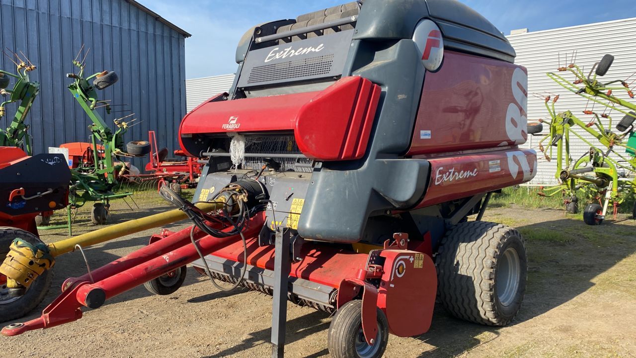 E-FARM: Feraboli extreme 280 htr - Pressa - id QB1RBDG - 11.500 € - Anno di costruzione: 2014 - Balle prodotte: 13.050,Francia