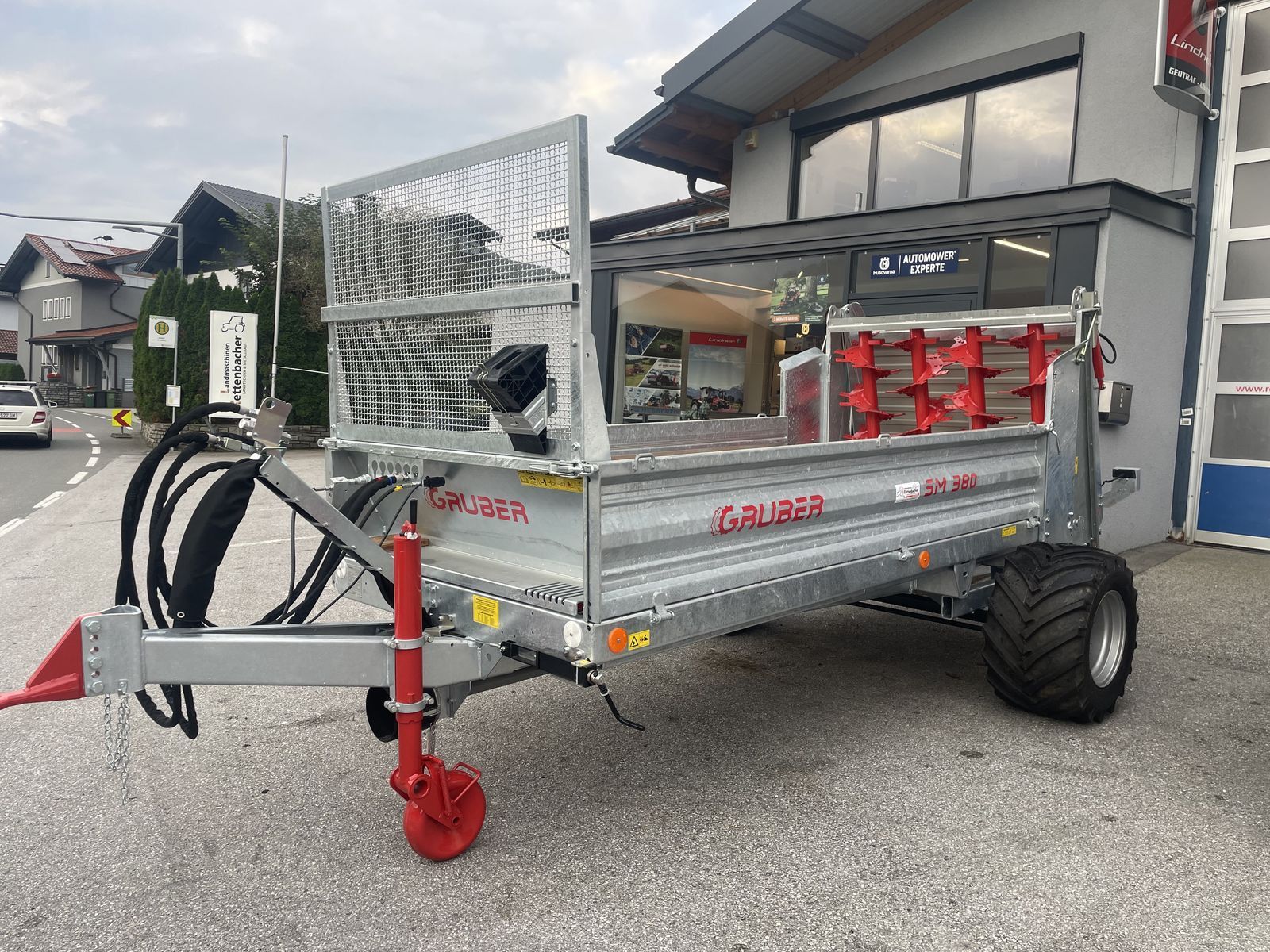 Gruber sm 380t Manure and compost spreader €22,250