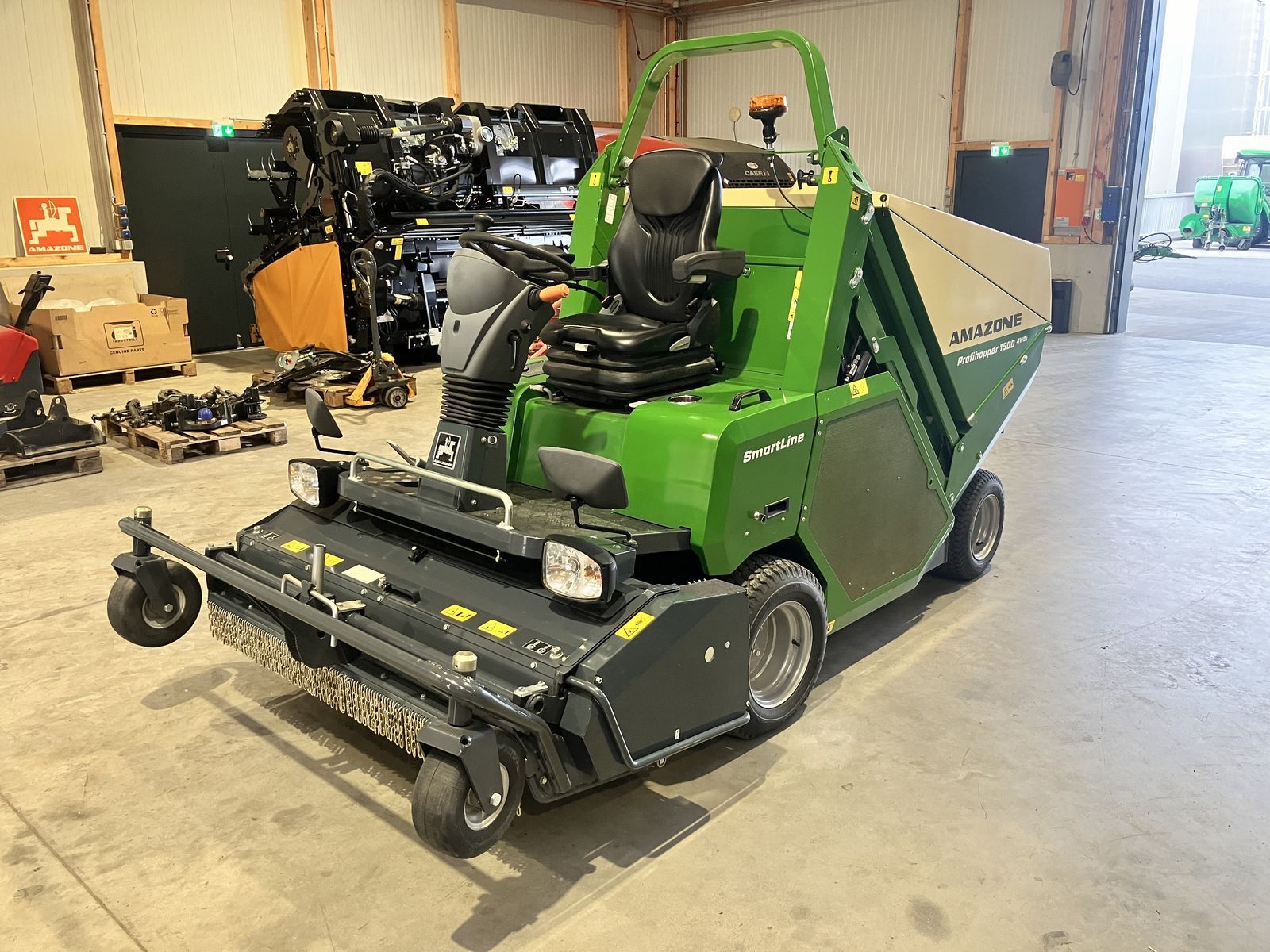 E-FARM: Amazone profihopper 1500 - Equipement municipal - id STPTM9E - 51 500 € - Année: 2022 - Autriche