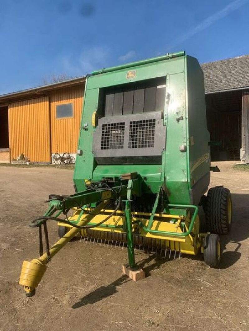 John Deere 592 baler 13 250 €