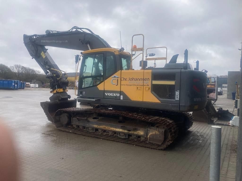 VOLVO ec220el, gps leica 3d, engcon rotortilt Excavadora de orugas 78.289 €