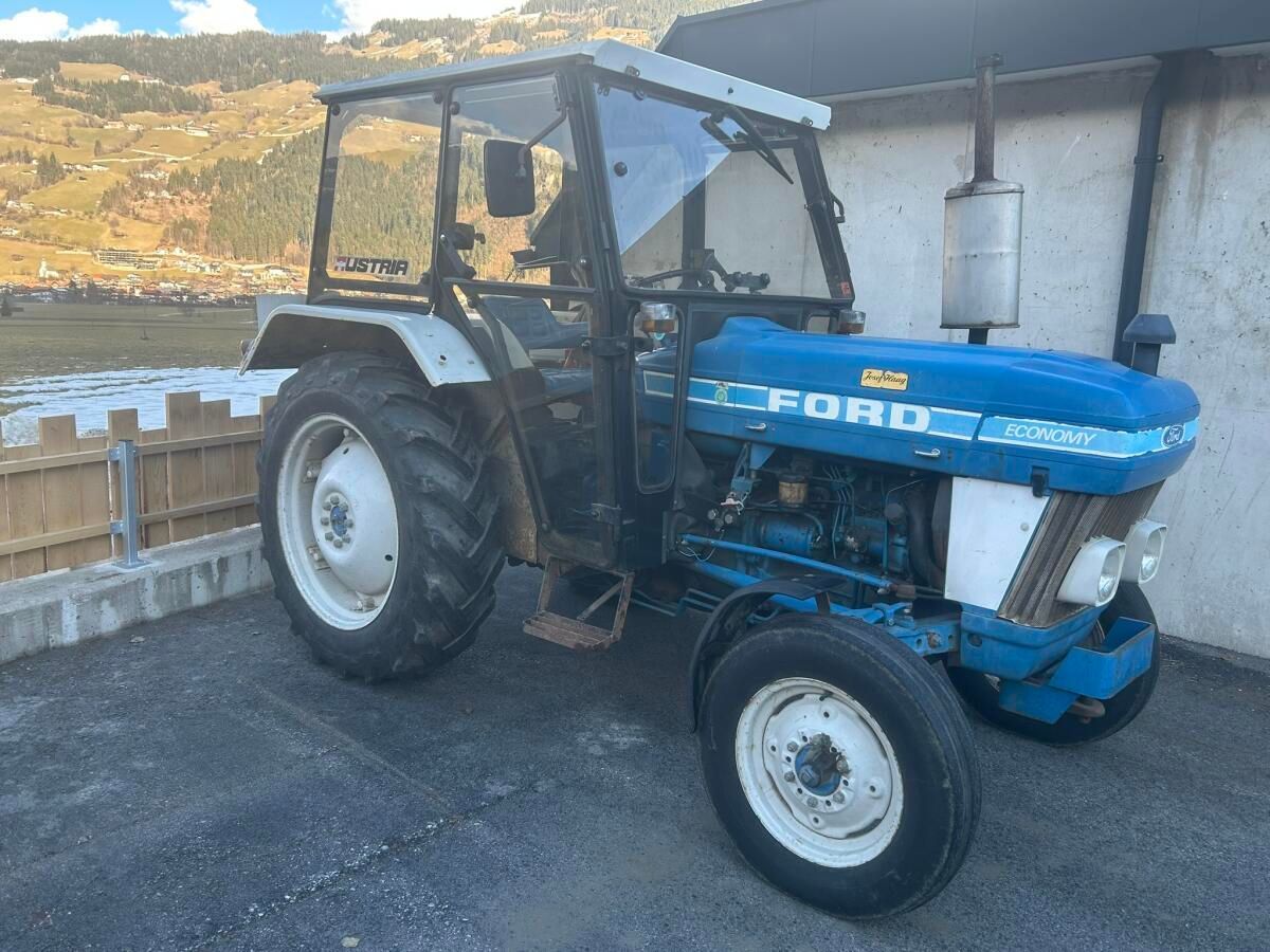 Ford Traktor 16.000 €