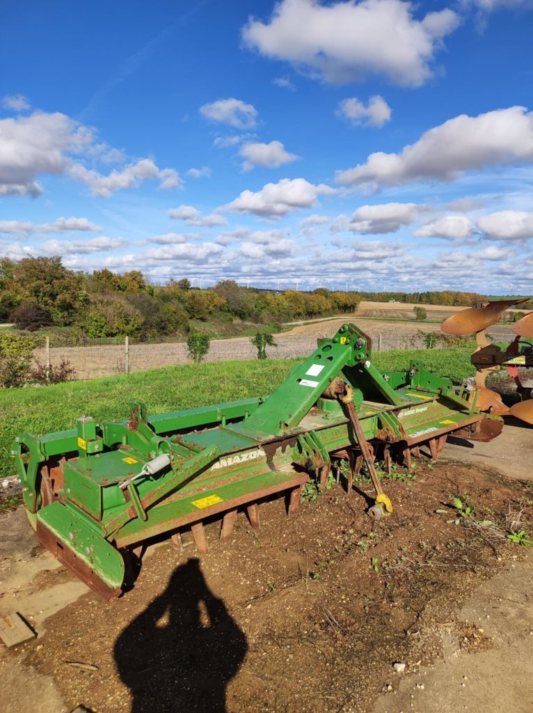 E-FARM: Amazone KG 4000 Super - Power harrow - id WNYJUV5 - €11,300 - Year of construction: 2013 - France