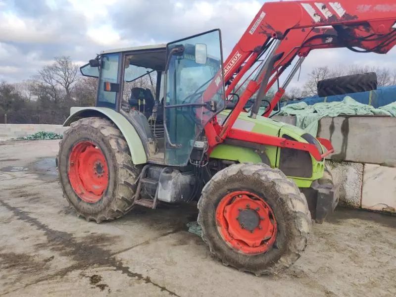 E-FARM: Claas Celtis 446 - Tractor - id BYSVLM2 - 22.000 EUR - Anul: 2006 - Citeste ore: 9.000,Franța