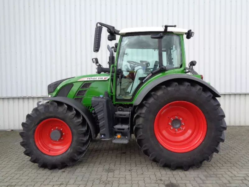 E-FARM: Fendt 516 Vario ProfiPlus - Traktor - id NWU3I99 - 152.500 € - Baujahr: 2021 - Abgelesene Motorstunden: 820,Motorleistung (PS): 163,Deutschland