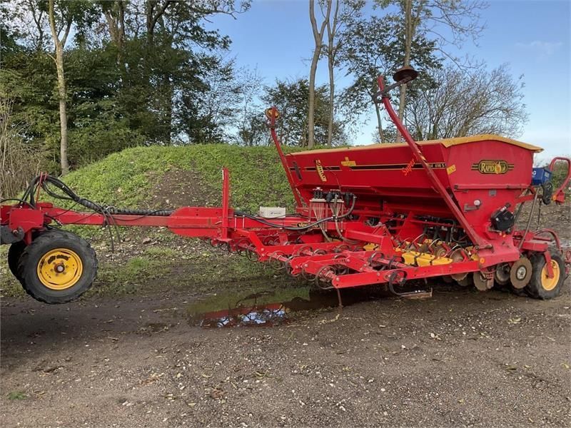 E-FARM: väderstad rapid 400s - Semoir - id LREGS1M - 6 569 € - Année: 2003 - Danemark