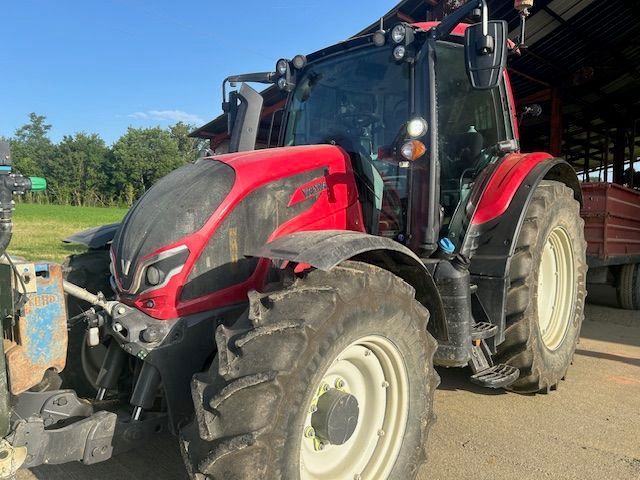 E-FARM: Valtra N135 Versu - Traktor - id VFBYVIV - 107.000 € - Baujahr: 2023 - Abgelesene Motorstunden: 800,Motorleistung (PS): 135,Frankreich