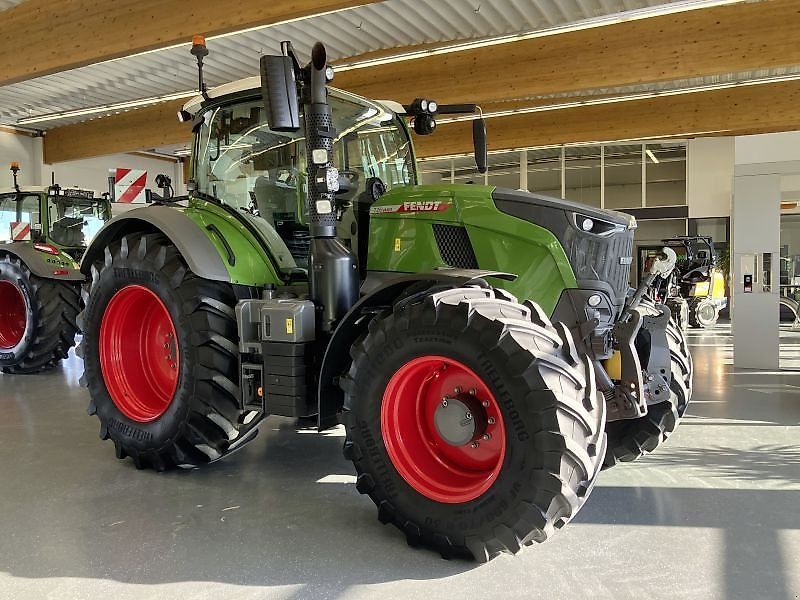 Fendt 726 Vario Profi Plus Tractor €219,500