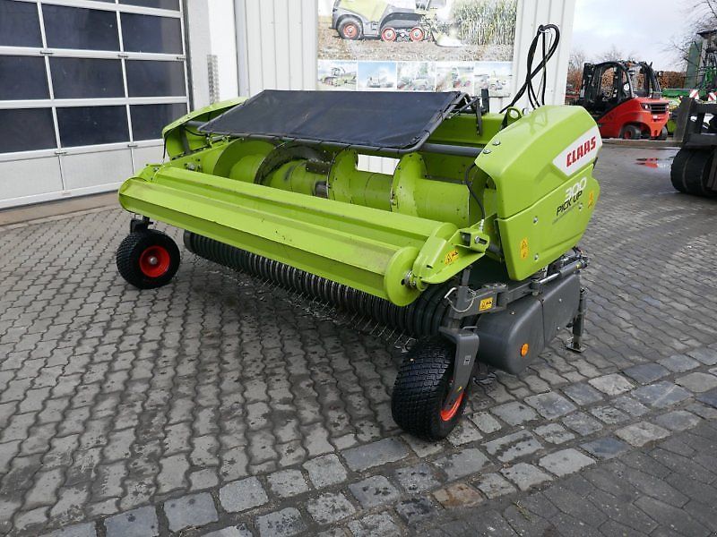 Claas Pick Up 300 Profi Contour Header €31,000