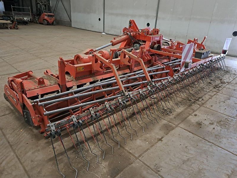 E-FARM: Kuhn hr 6004 r - Rastra eléctrica - id 4JCC5YU - 37.500 € - Año: 2020 - Países Bajos