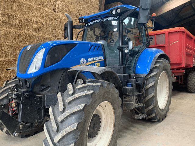 E-FARM: New Holland T7.215 S - Tracteur - id SBMACG9 - 86 000 € - Année: 2021 - Lecture du nombre d'heure: 2 200,Puissance du moteur (chevaux): 215,France