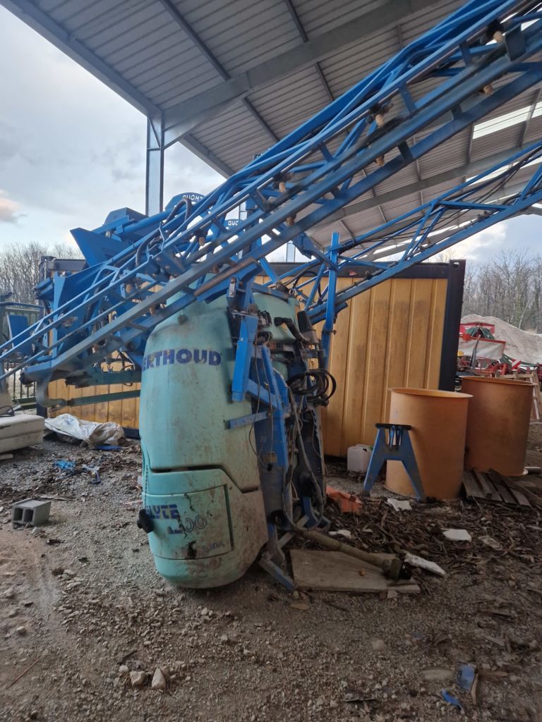 E-FARM: Berthoud elyte 1200 dp tronic - Sprayer - id WSFN6R2 - €5,500 - Year of construction: 2004 - France