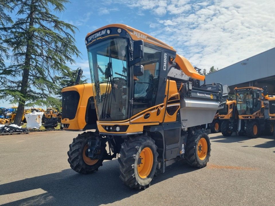 E-FARM: Pellenc optimum 690 selectiv' process 2 - Grape harvester - id R2AL9AE - €82,000 - Year of construction: 2015 - France