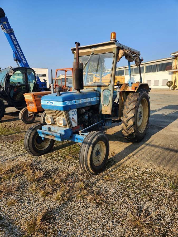 E-FARM: Ford 4610 - Tractor - id 3TLTZ9U - Year of construction: 1987 - Engine hours: 7,617,Engine power (HP): 65,Italy