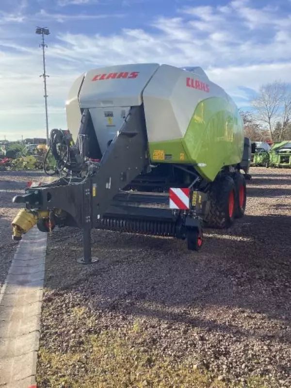 Claas Quadrant 5300 FC Balownica