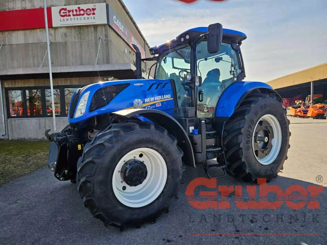 New Holland T7.270 Traktor 125 919 €