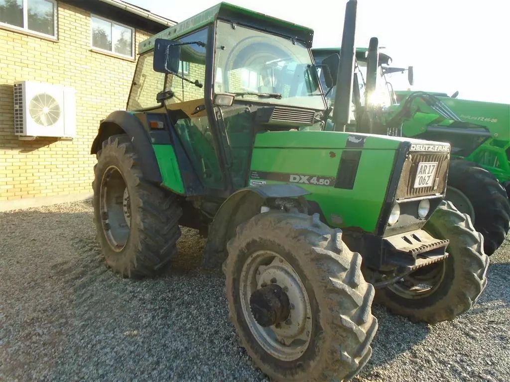 E-FARM: Deutz-Fahr DX 4.50 - Tracteur - id G7N4XXS - Année: 1989 - Lecture du nombre d'heure: 9 450,Puissance du moteur (chevaux): 85,Danemark