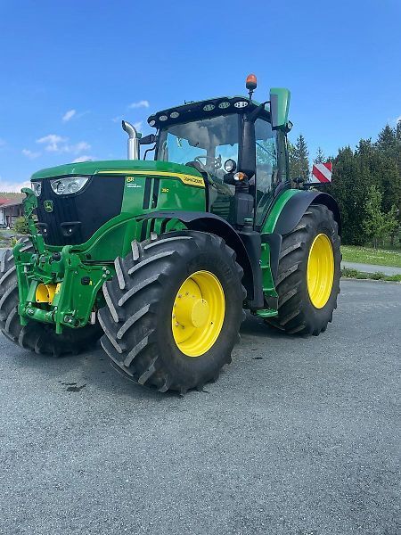 E-FARM: John Deere 6R 250 - Tracteur - id LRCV9AV - 175 000 € - Année: 2023 - Lecture du nombre d'heure: 1 700,Puissance du moteur (chevaux): 250,Autriche
