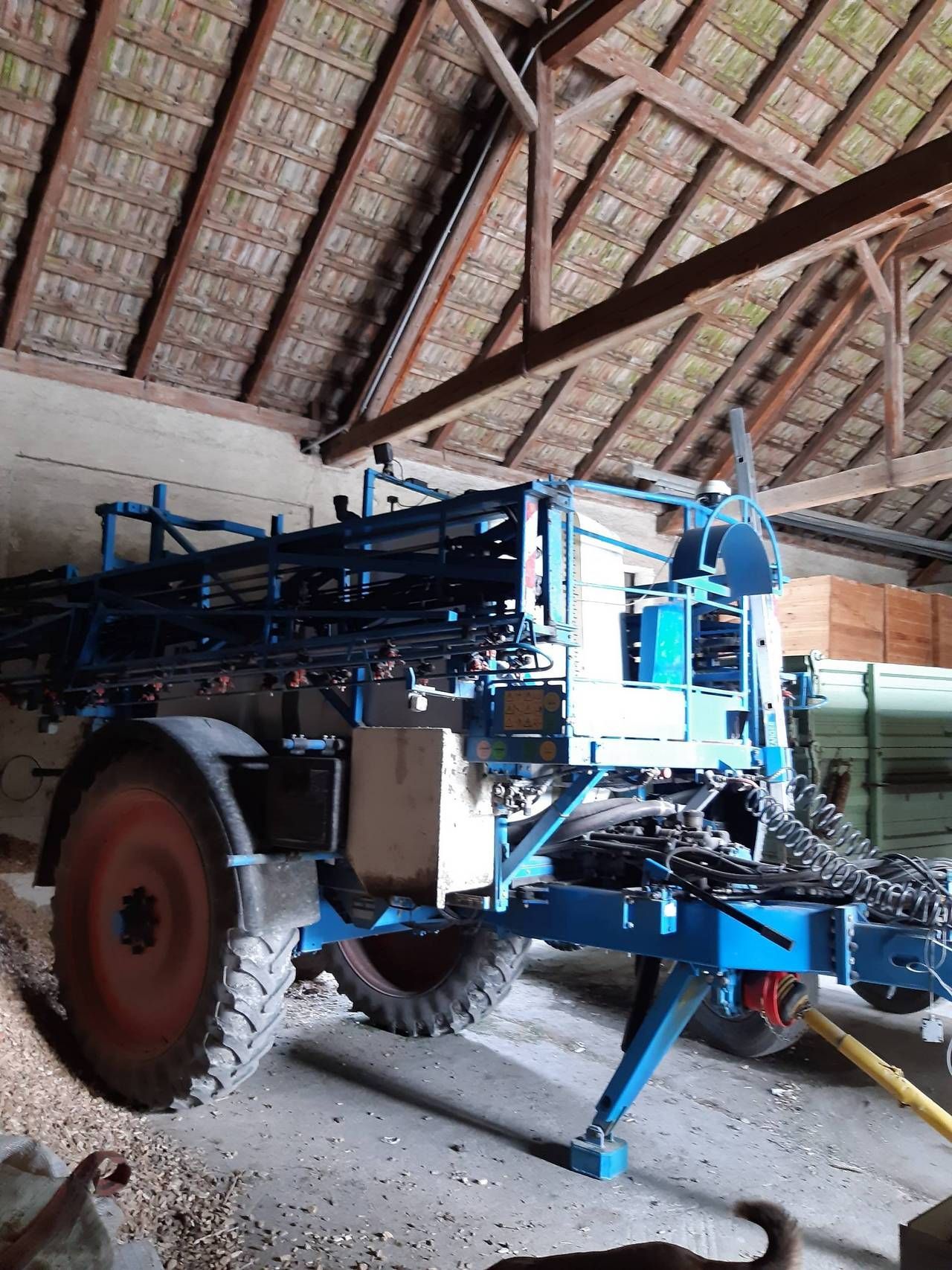 E-FARM: - Sprayer - id IEAR3KP - €18,800 - Year of construction: 2009 - Austria