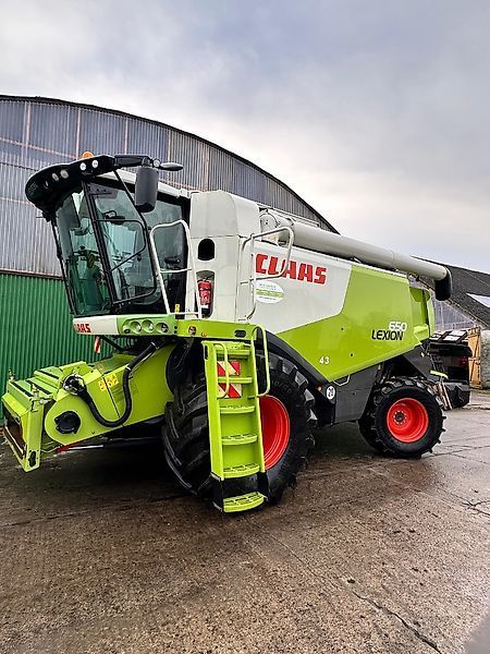 E-FARM: Claas Lexion 650 - Комбайн - id ETZA2ZS - 122 800 € - Год выпуска: 2012 - Отработанные часы: 1 986,Мощьность двигателя: 315,Германия