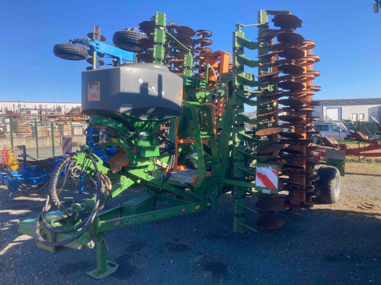 E-FARM: Amazone catros + 6002-2ts - Coltivatore - id QMDCVC4 - 37.000 € - Anno di costruzione: 2019 - Francia