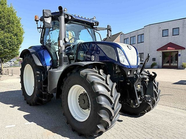 New Holland T7.195 S Traktor