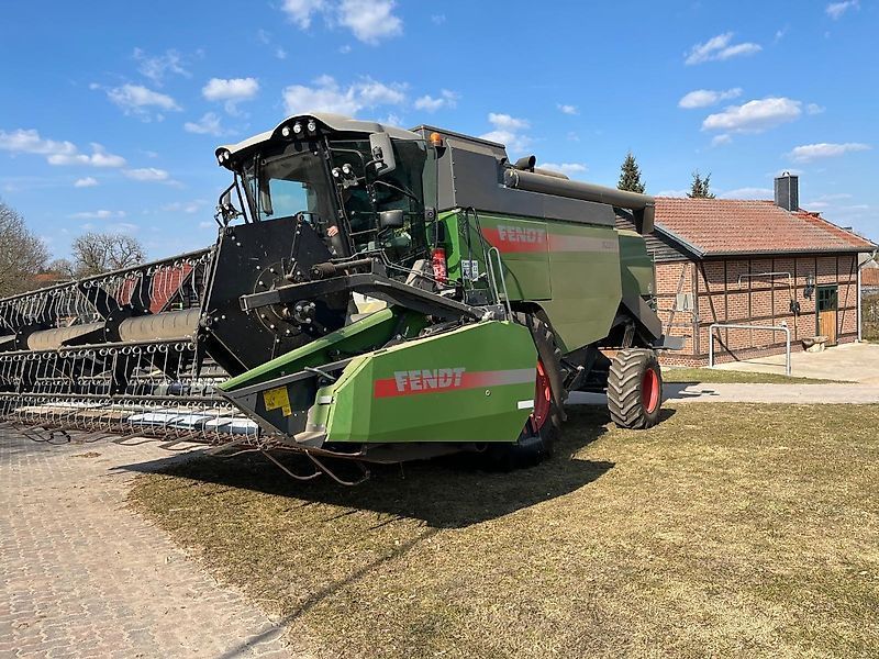 E-FARM: Fendt 5225 E - Kombajn zbożowy - id UGHUFZJ - 114 500 € - Rok produkcji: 2018 - Motogodziny: 455,Moc silnika: 225,Niemcy