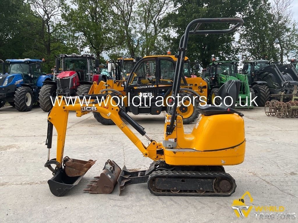 JCB 8008 Mini excavator €9,190