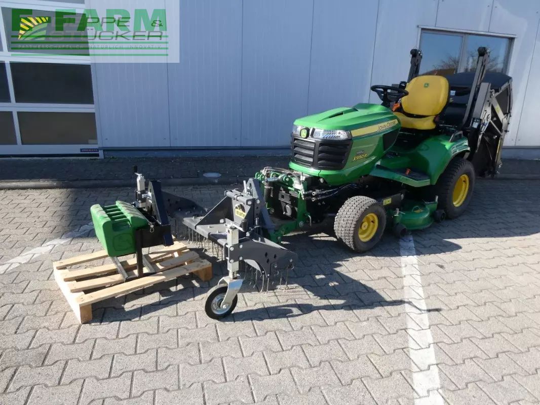 John Deere X950R Tractor €21,200